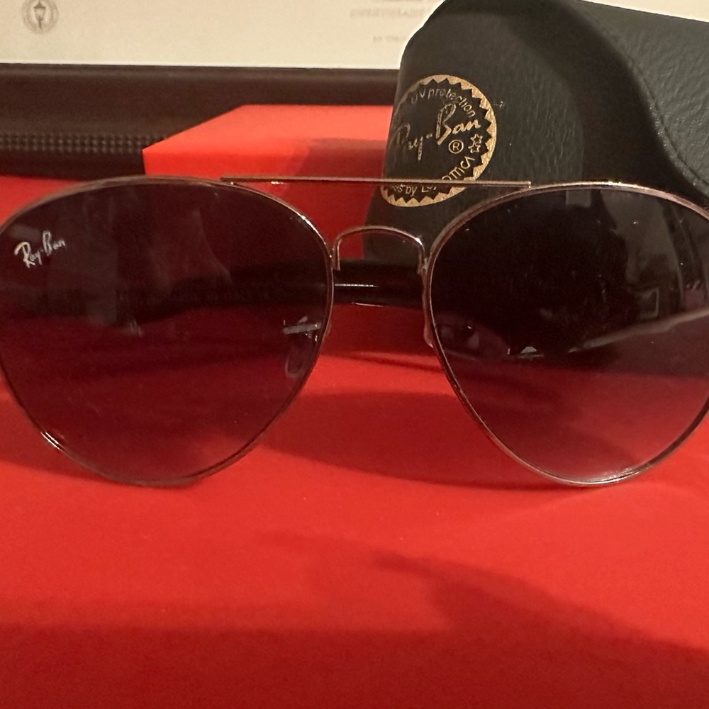 Very gently used Ray Bans